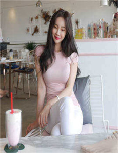 美女脱精光扒隐私免费看